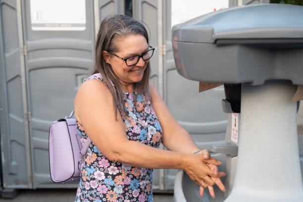 Best Luxury portable toilet rental  in Providence, KY